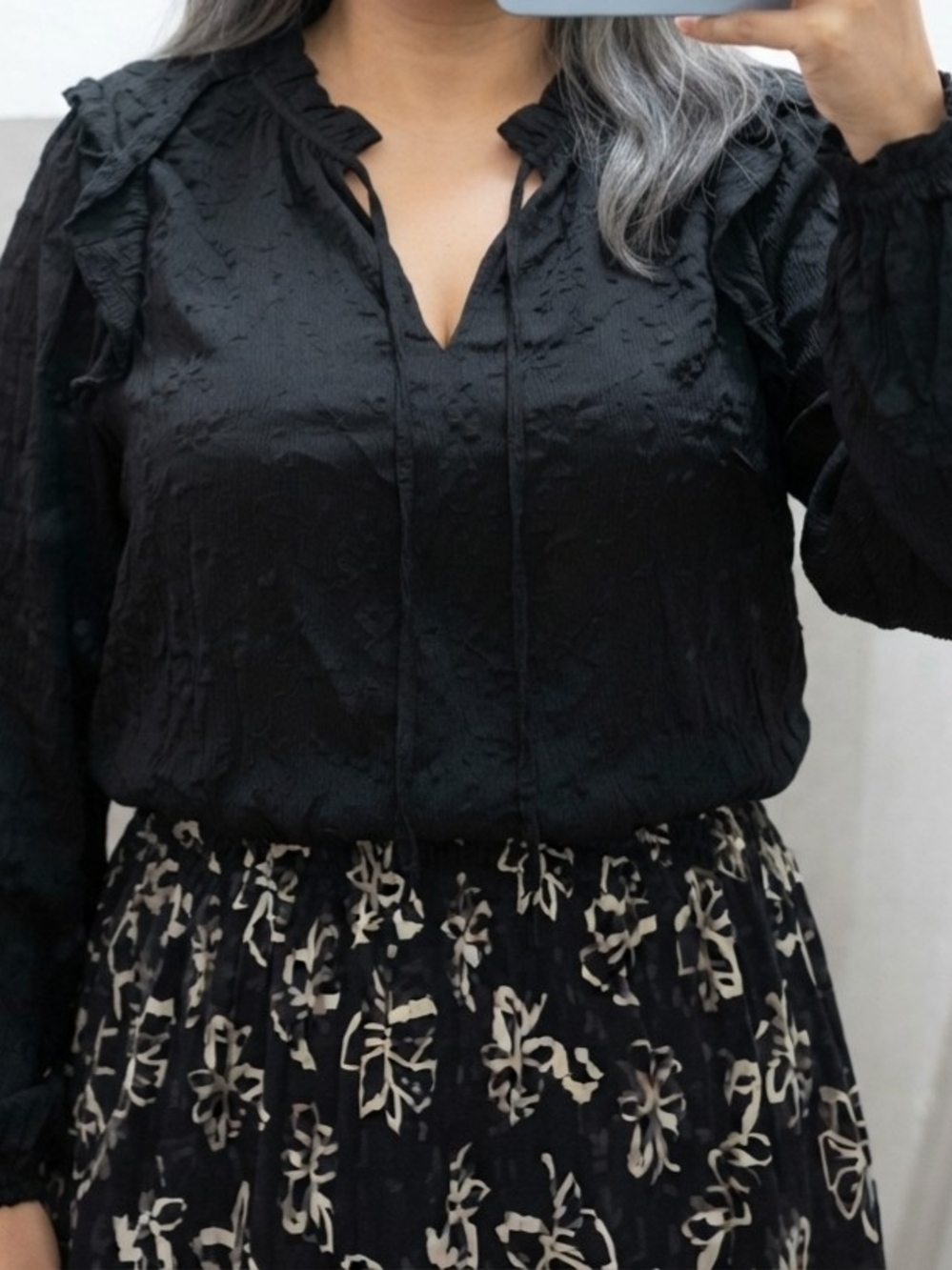 Knox Rose Black Textured V-Neck Tie Blouse with Ruffle Trim